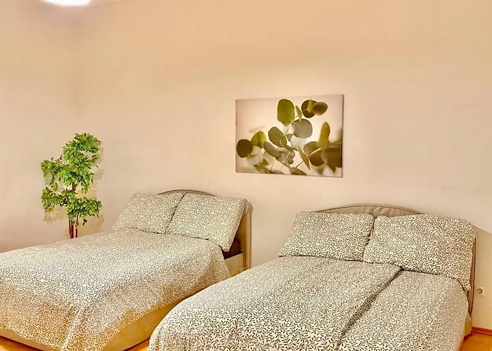 100 M2 3-bedroom Διαμέρισμα *